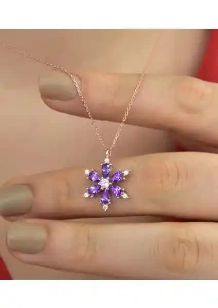 Papatya Silver 925 Ayar Gümüş Taşlı Kamelya Çiçeği Kadın Kolye Özellikleri ve Kullanım İpuçları