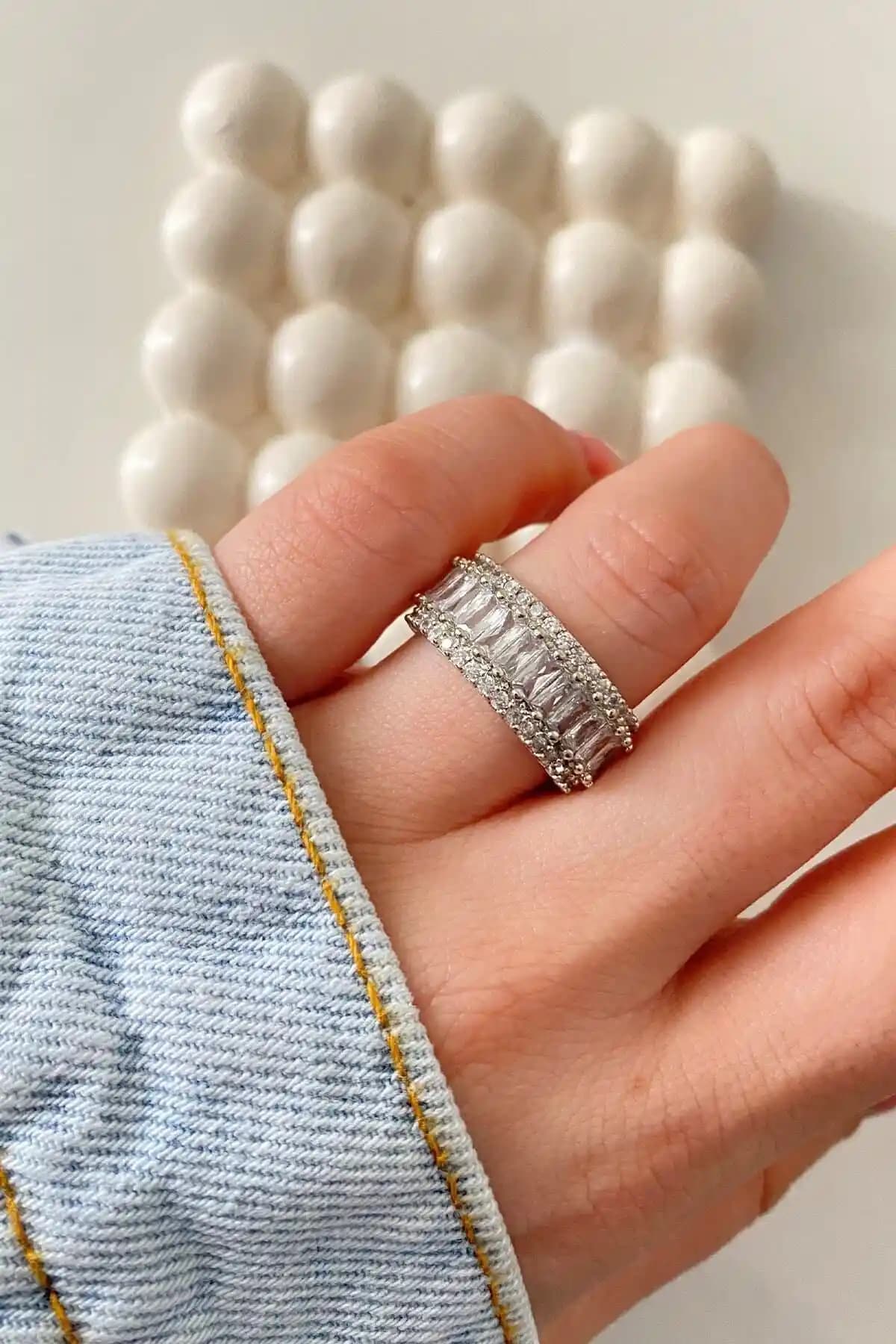 Ressia Baget Zirkon Taşlı Ayarlanabilir Çelik Yüzük: Modern ve Şık Takı Seçeneği