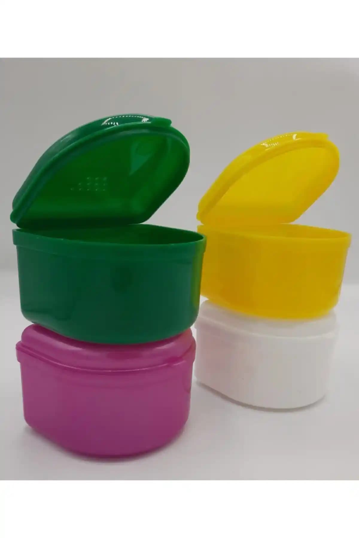 Sağlıklı ve Hijyenik Diş Protezi Saklama Kabı Büyük Boy, Pratik ve Güvenli Kullanım