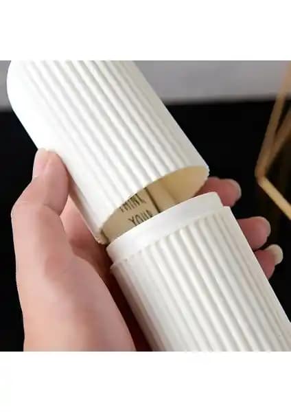 Seyahat İçin Diş Fırçası ve Aksesuar Saklama Kabı Karşılaştırması