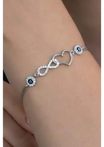 Takı Dükkanı Kalbe Bağlı Sonsuzluk Kadın Gümiş Bileklik: Zarif ve Anlamlı Tasarım