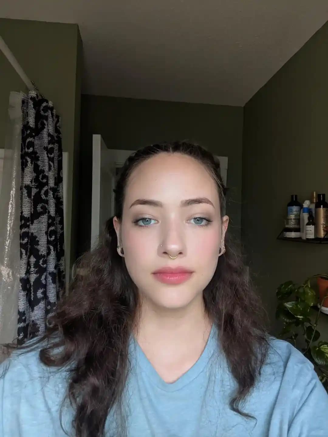 Düğün Makyajında Doğallık ve Kalıcılığı Sağlayan Ürün ve Teknikler