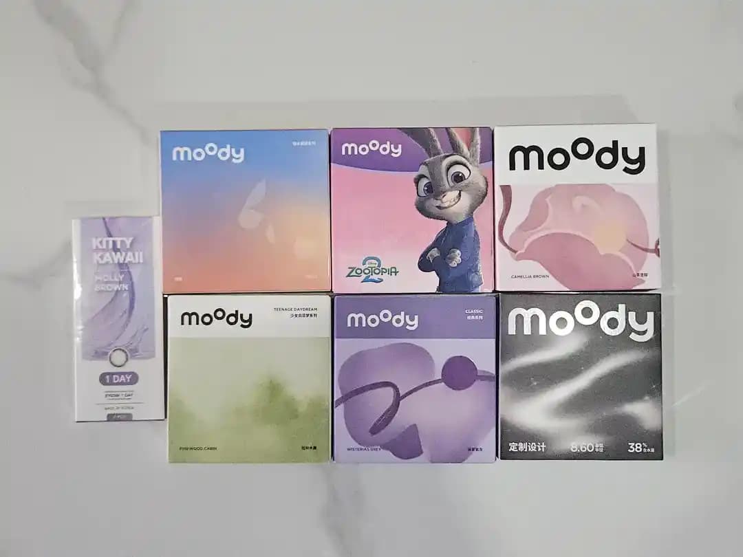 Moody ve Diğer Renkli Kontakt Lenslerin Performans ve Konfor Analizi