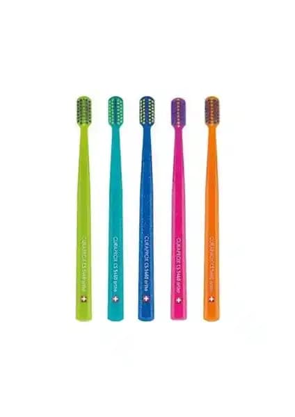 Curaprox Ortodontik Diş Fırçası Ortho: Ortodontik Tedavi Sürecinde Güvenilir Temizlik Aracı