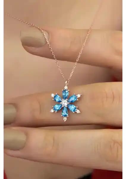 Zanaat Silver Aqua Taşlı Lotus ve Kamelya Motifli Gümüş Kolye 925 Ayar Tasarım