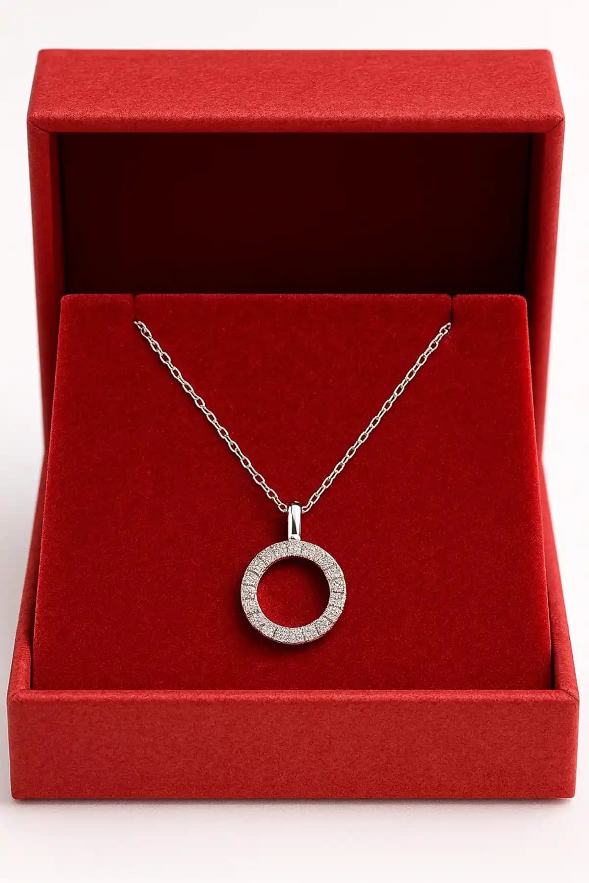 925 Ayar Gümüş Zirkon Taşlı Minimal Yuvarlak Kolye - Şık ve Zarif Tasarım