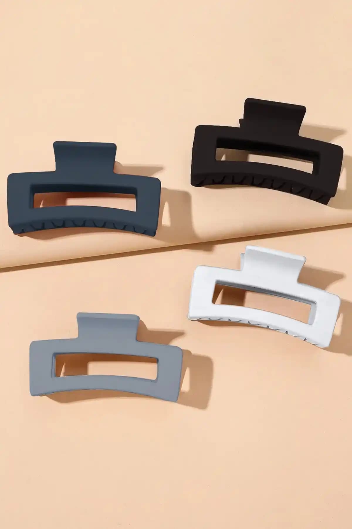 Kadınlar İçin Gri Tonlarda Büyük XL Mandal Toka Seti Şıklık ve Fonksiyonellik Sunar