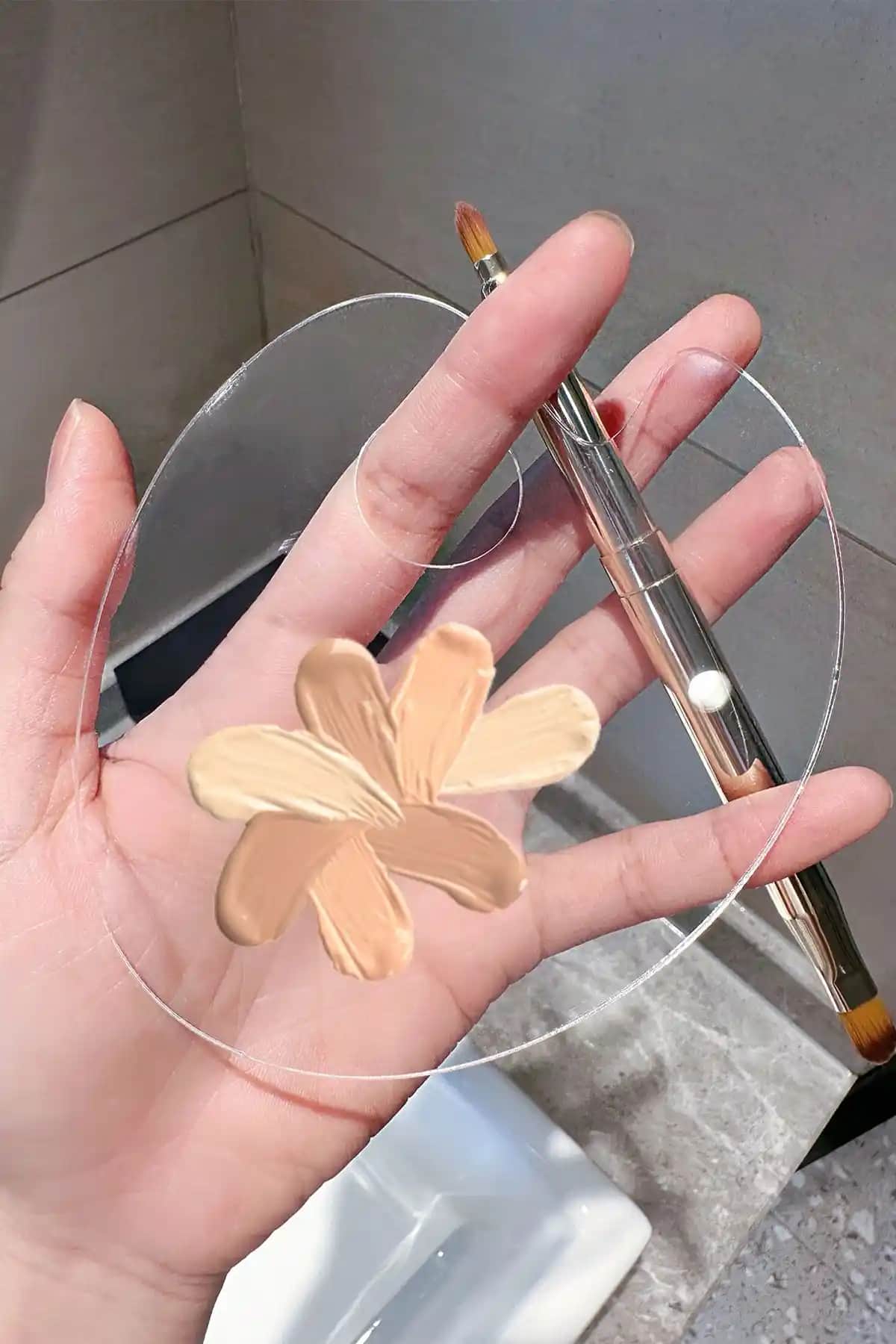 Bahels Beauty Şeffaf Fondöten Paleti: Pratik ve Çok Yönlü Makyaj Saklama Çözümü