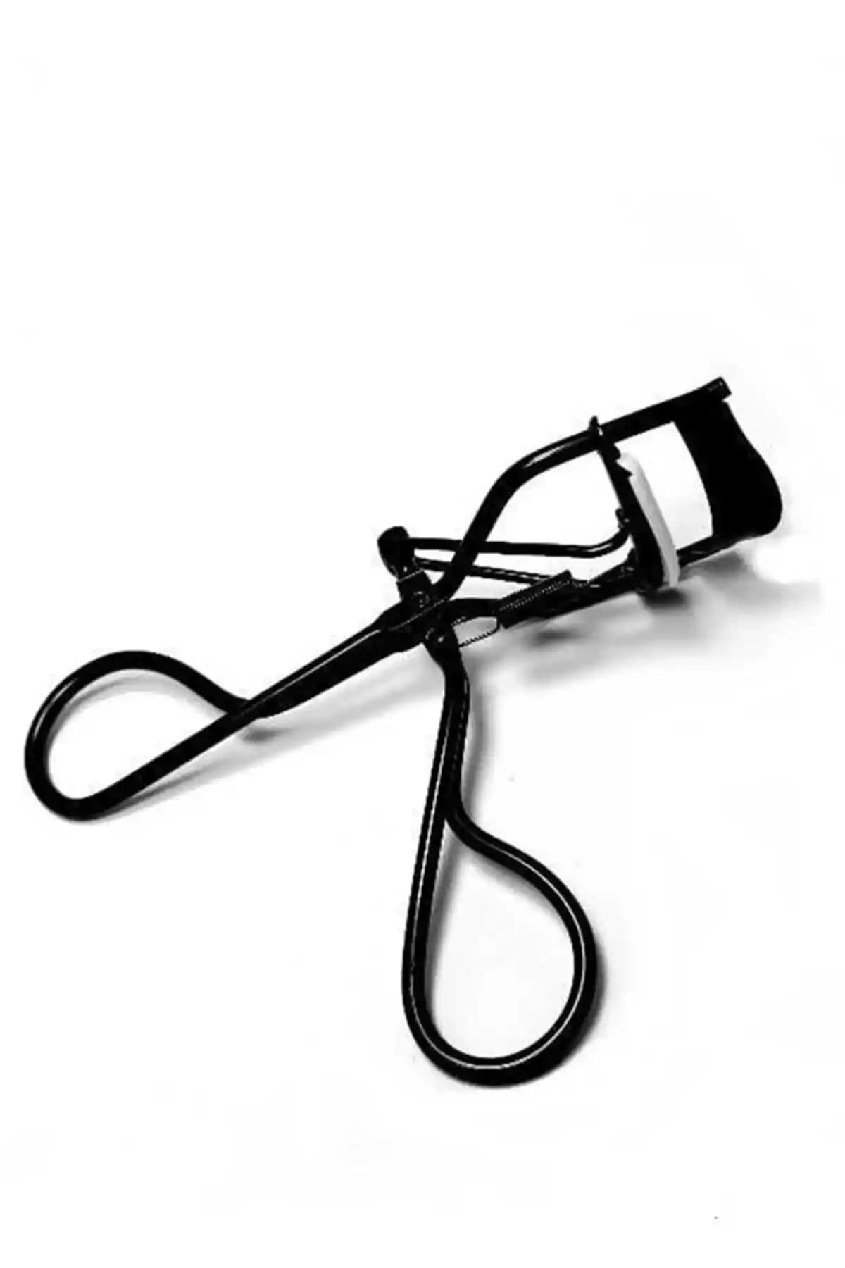 Digger Kirpik Kıvırma Aleti: Etkili ve Pratik Kirpik Kıvırma Çözümü