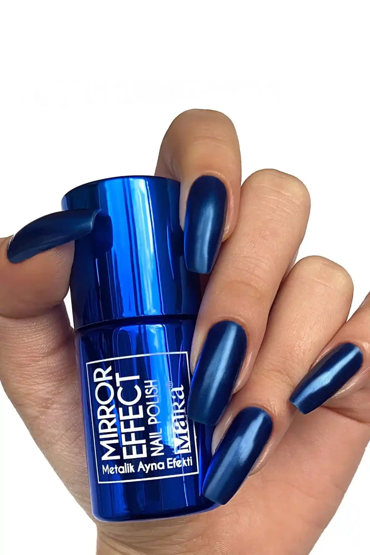 Mara Parlament Mavi Metalik ve Mara Queen Series Mathilda Oje Karşılaştırması