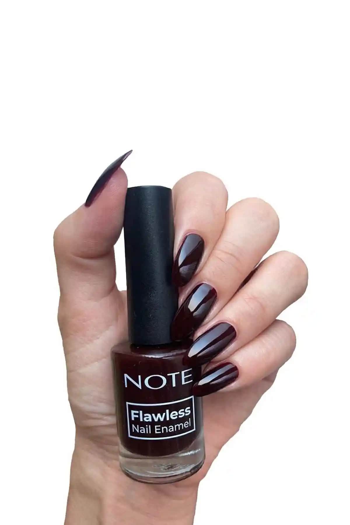 Note Cosmetics Nail Flawless 105 Maroon Oje: Dayanıklı, Parlak ve Güvenli Kozmetik Tercihi