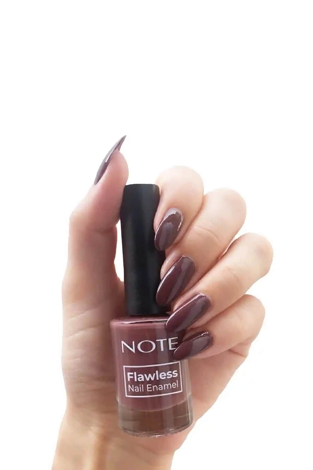 Note Cosmetics Nail Flawless 27 Royalty Kahverengi Oje İncelemesi ve Kullanım Yönergeleri