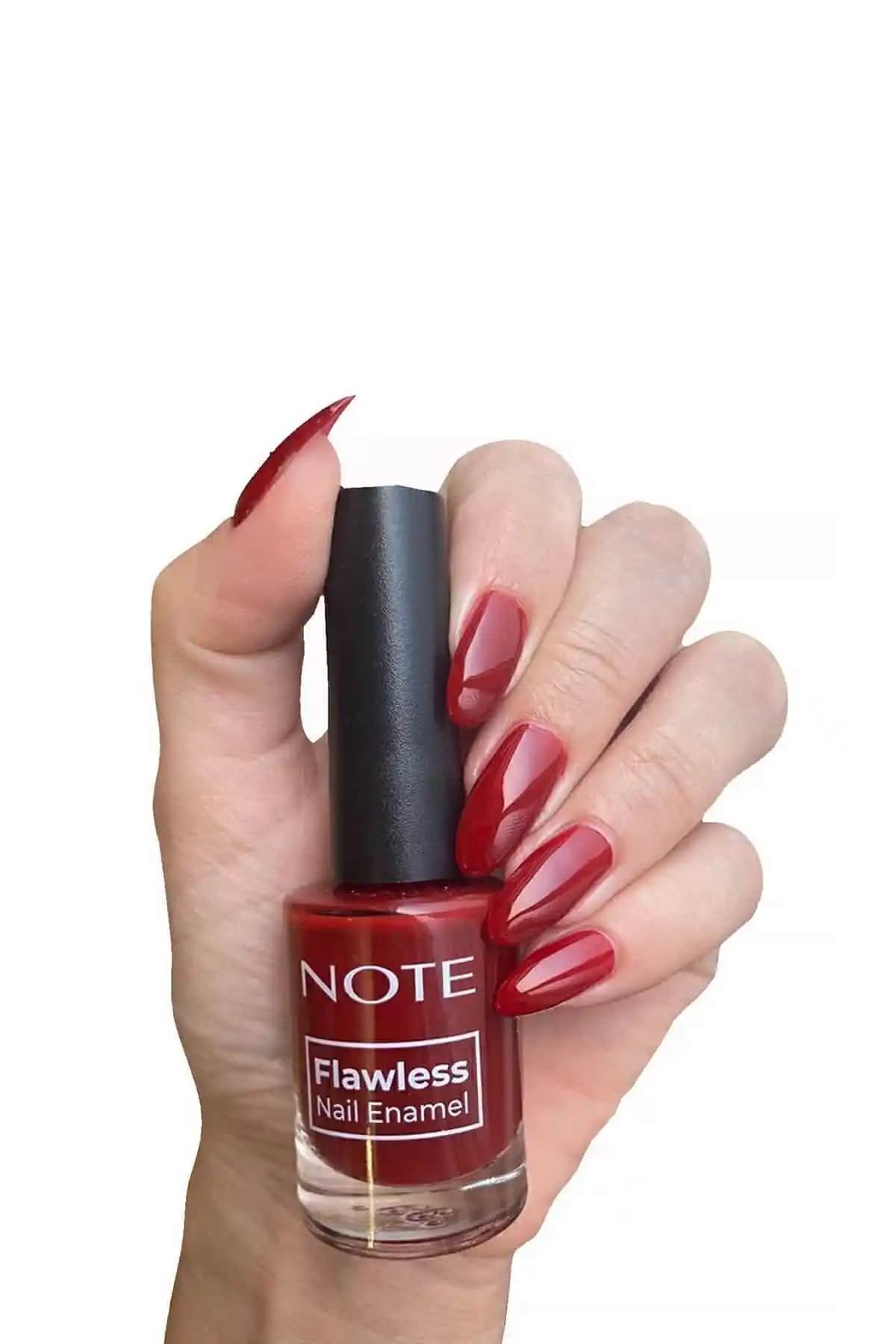 Note Cosmetics Nail Flawless Oje 101 Bright Red - Güçlü ve Parlak Kırmızı Tırnak Rengi