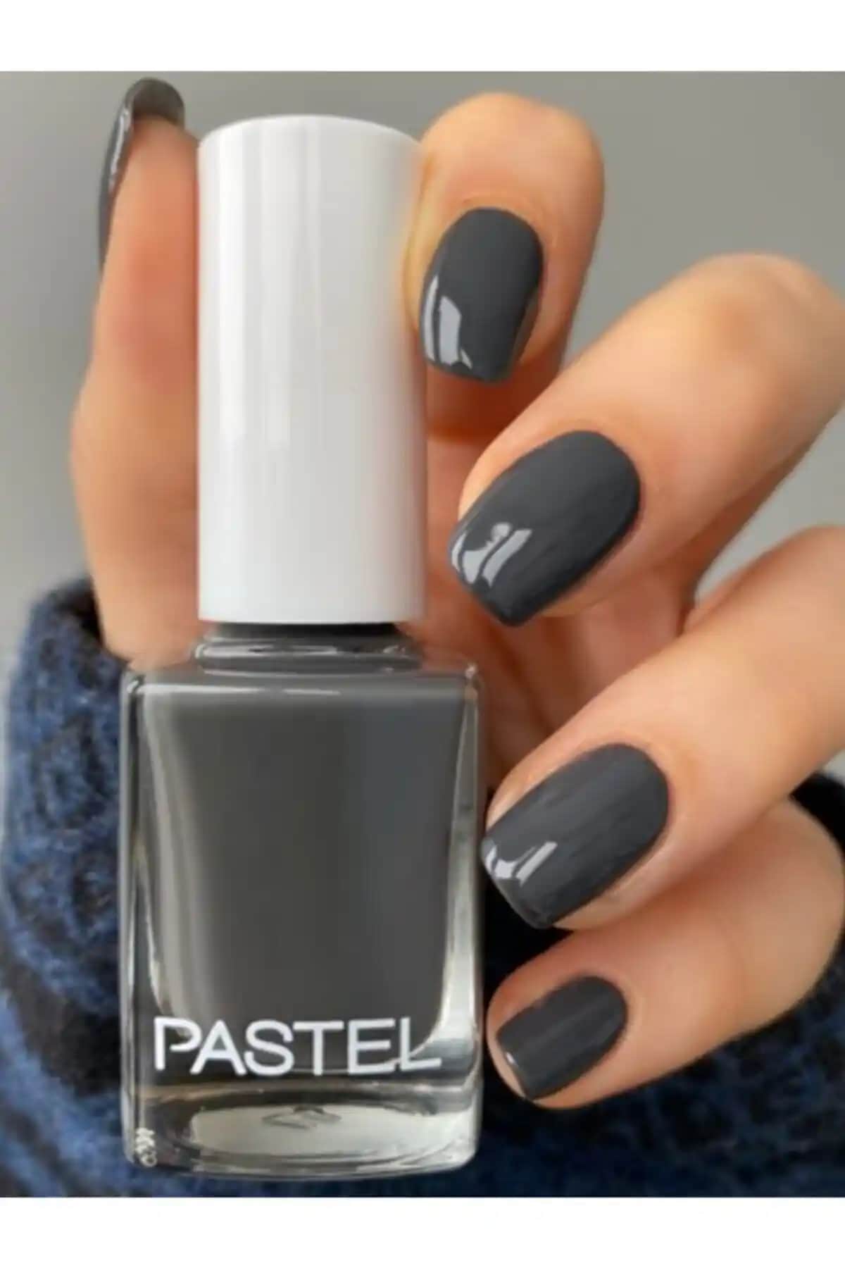 Pastel Oje 317 Gri Renkli Parlak ve Sağlıklı Tırnak Kozmetiği Ürünü