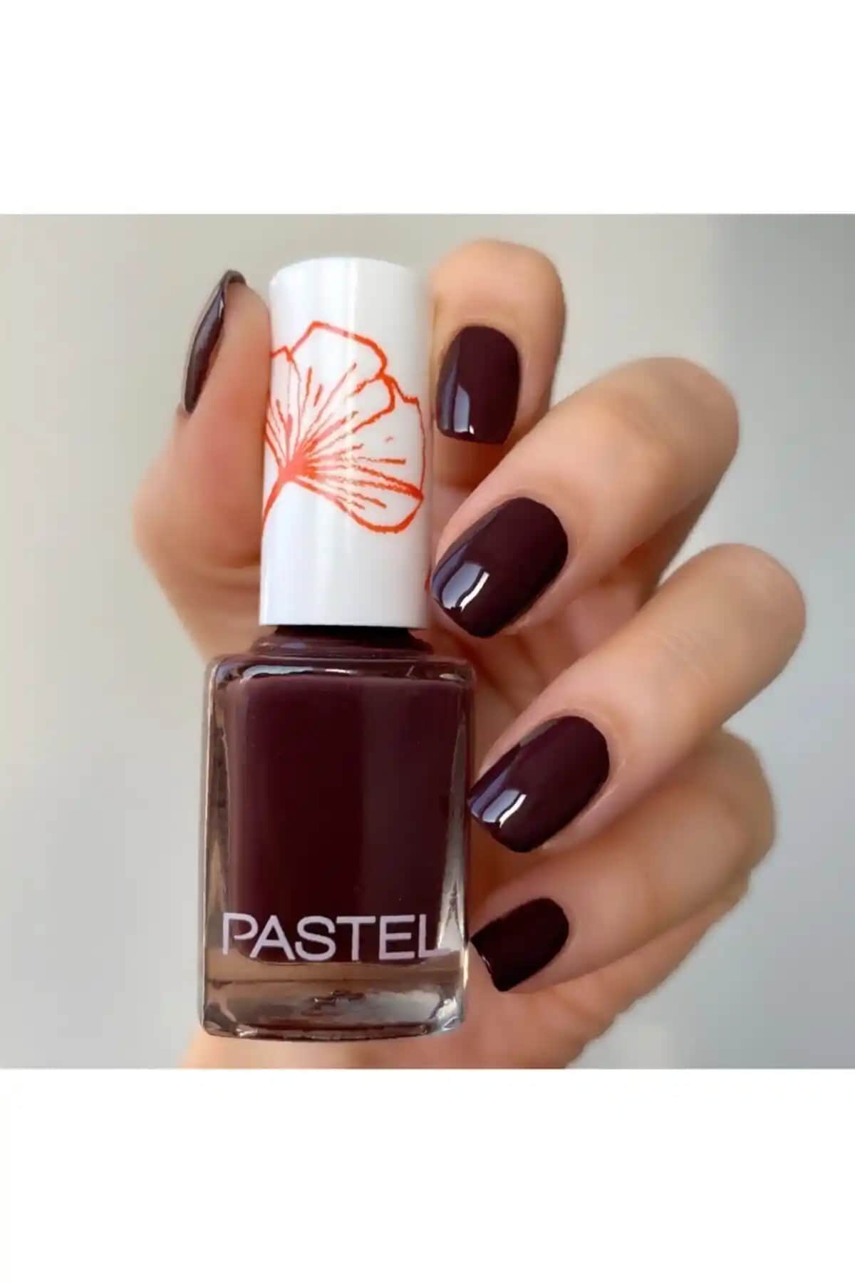 Pastel Oje 337 Bordo Renkli Yüksek Kalite ve Uzun Süre Dayanıklı Kozmetik Ürünü