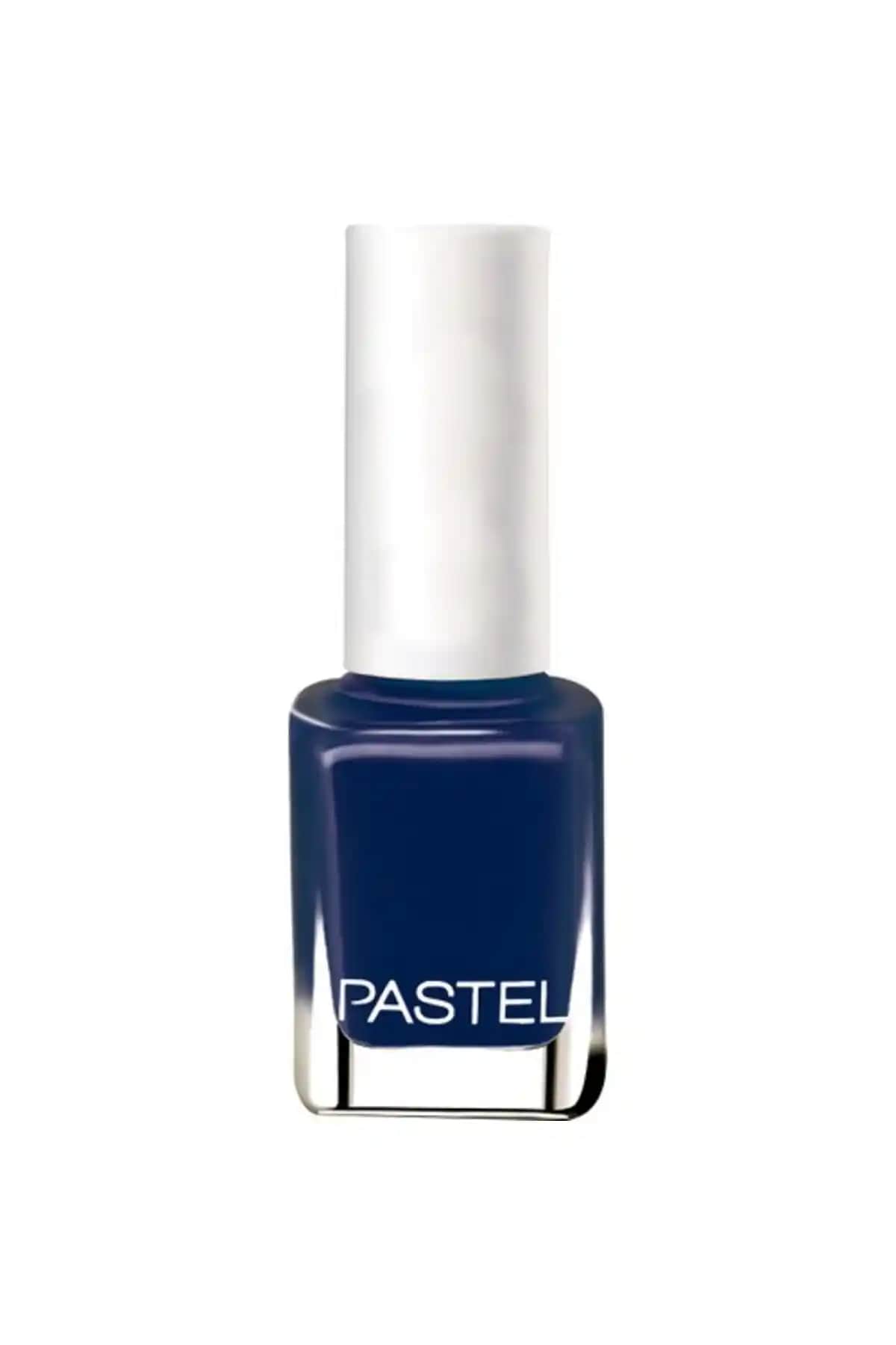 Pastel Oje 63 Lacivert: Sağlıklı ve Parlak Tırnak Bakımı İçin İdeal Seçenek