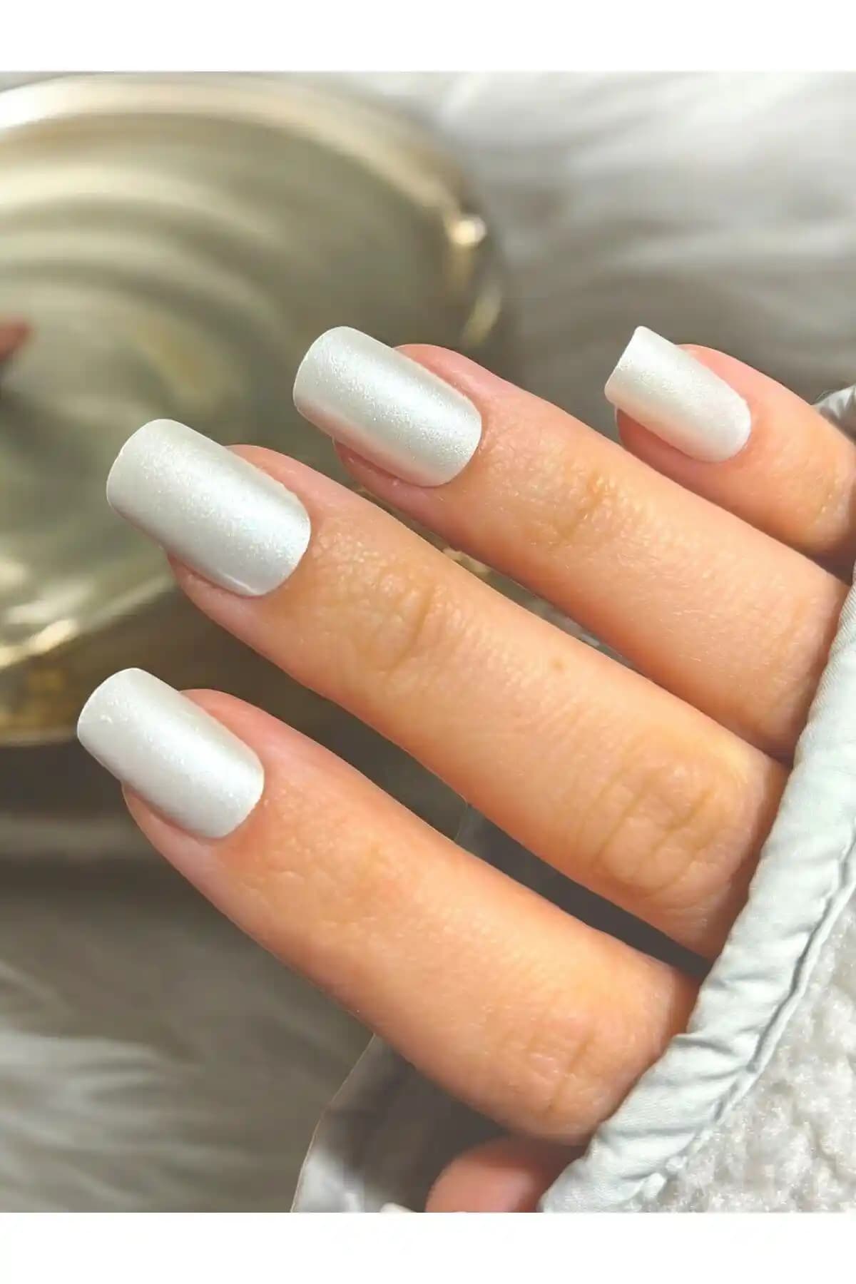 RubaTrend Beyaz Sedef Küt Model Takma Tırnak Seti 24 Adet Estetik ve Kullanışlı Tasarım