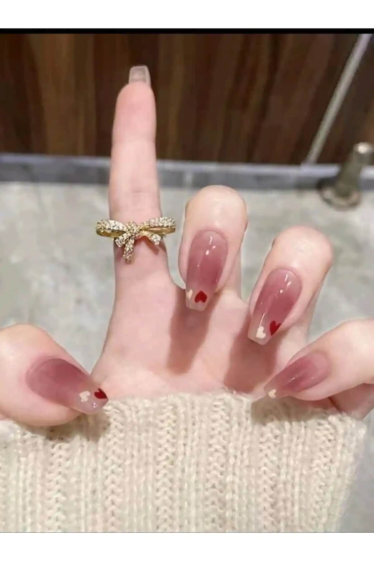 Sheinside ve SYBELLE Kozmetik Takma Tırnak Setleri Karşılaştırması