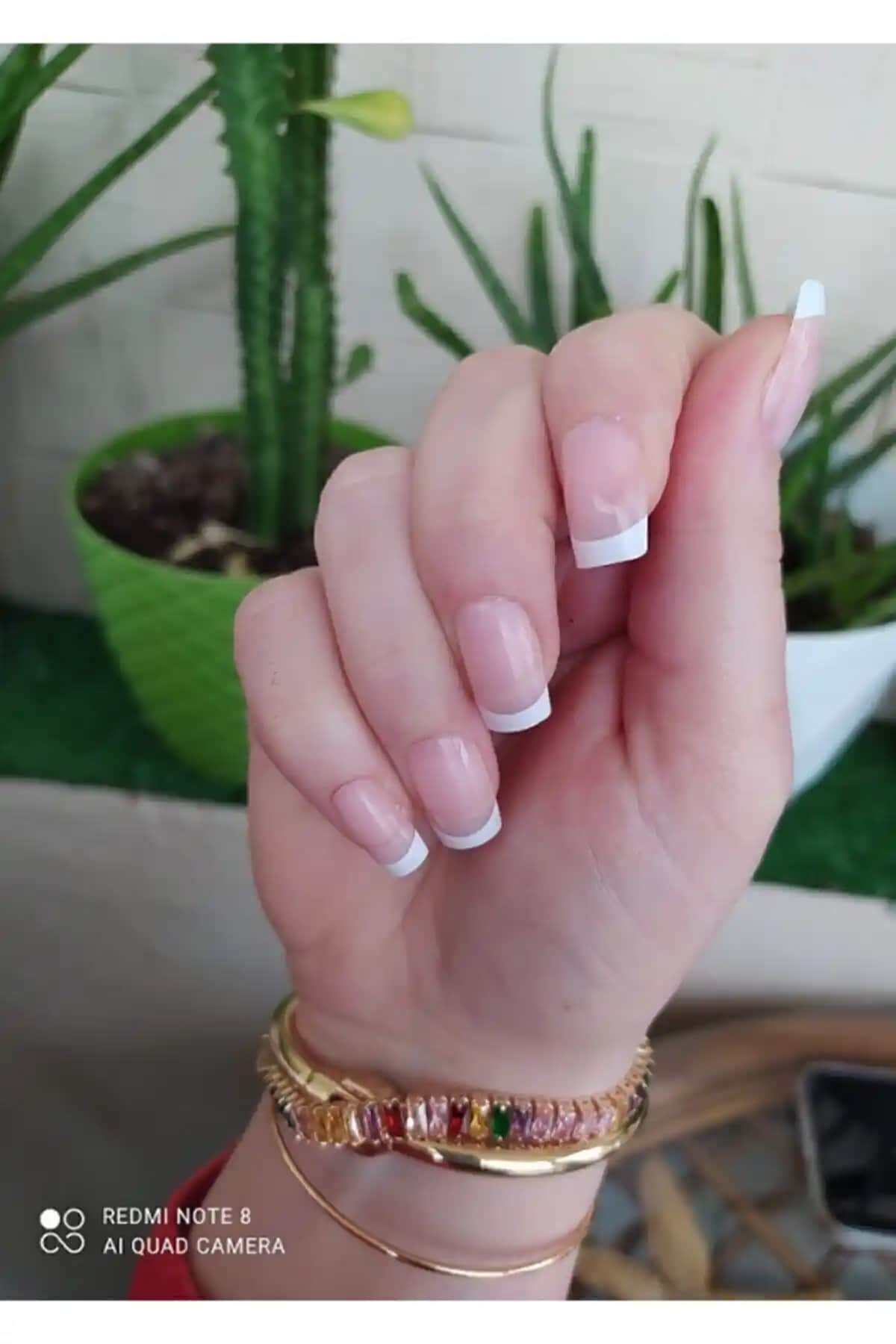 SHUSHU 12 Li Takma Tırnak Doğal Görünüm ve Kullanım Kolaylığı Sağlayan Tasarım