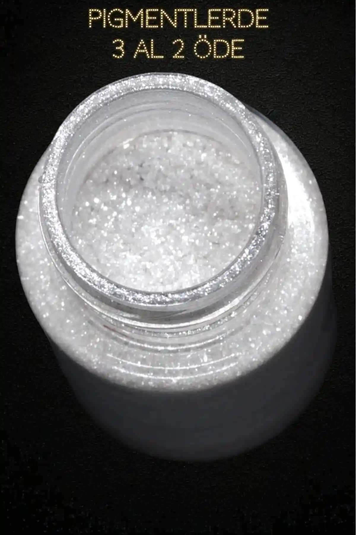 Wonderway Glammed Silver Pigment ile Gözlerinizde Parlaklık ve Çarpıcılık Yaratın