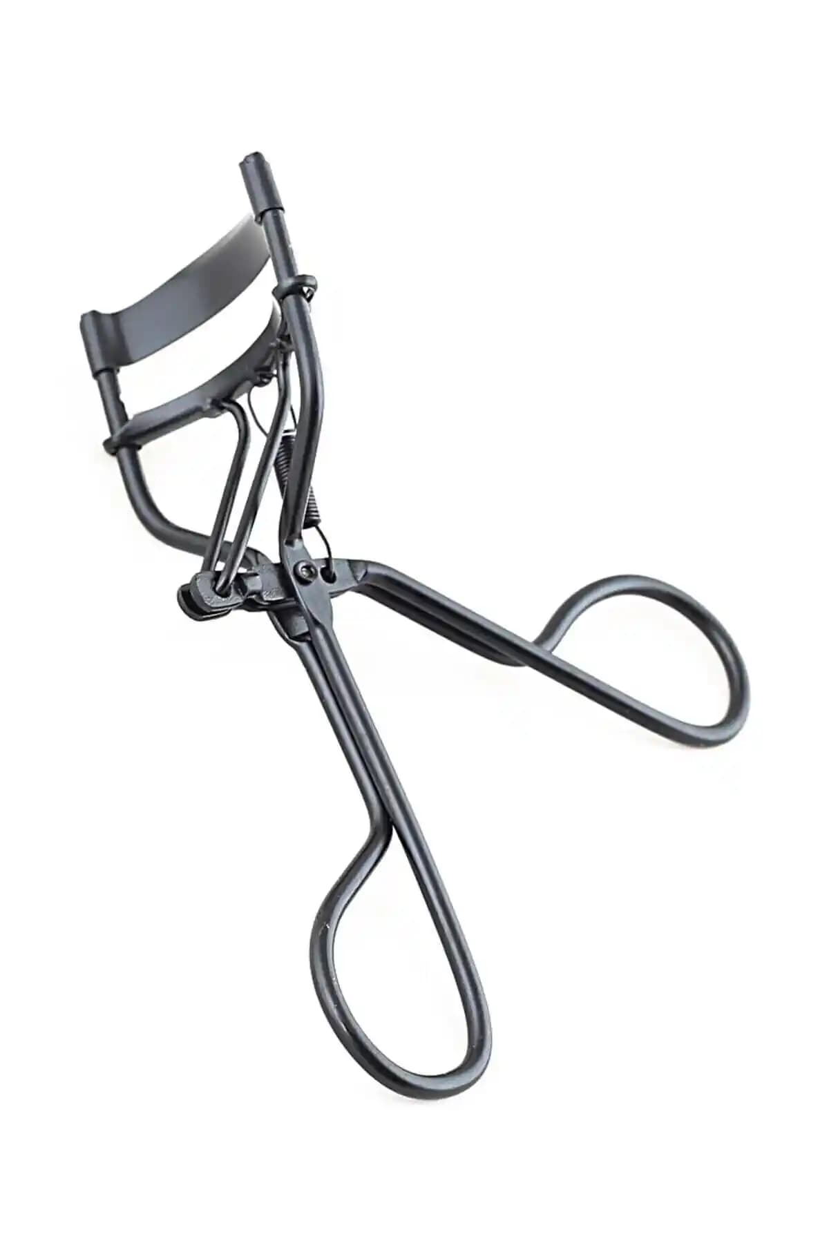 XP Siyah Kirpik Kıvırma Makası: Modern Tasarımı ve Etkili Performansıyla Gözleri Vurgular