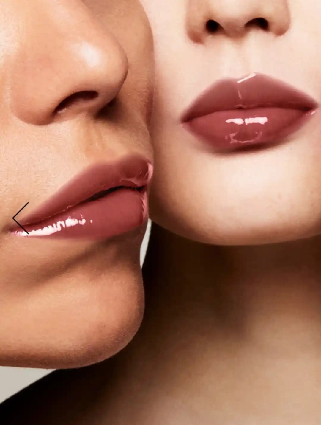 Fotoğraftaki Parlak ve Nemli Pembe-Mürdüm Ruj Tonunu Yakalamak İçin Ürün Önerileri