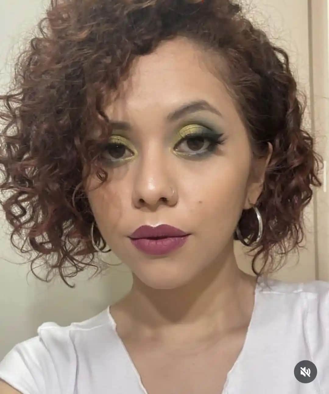 80'ler ve 90'lar Esintili Makyajda Renk Kombinasyonları ve Stil Etkileri