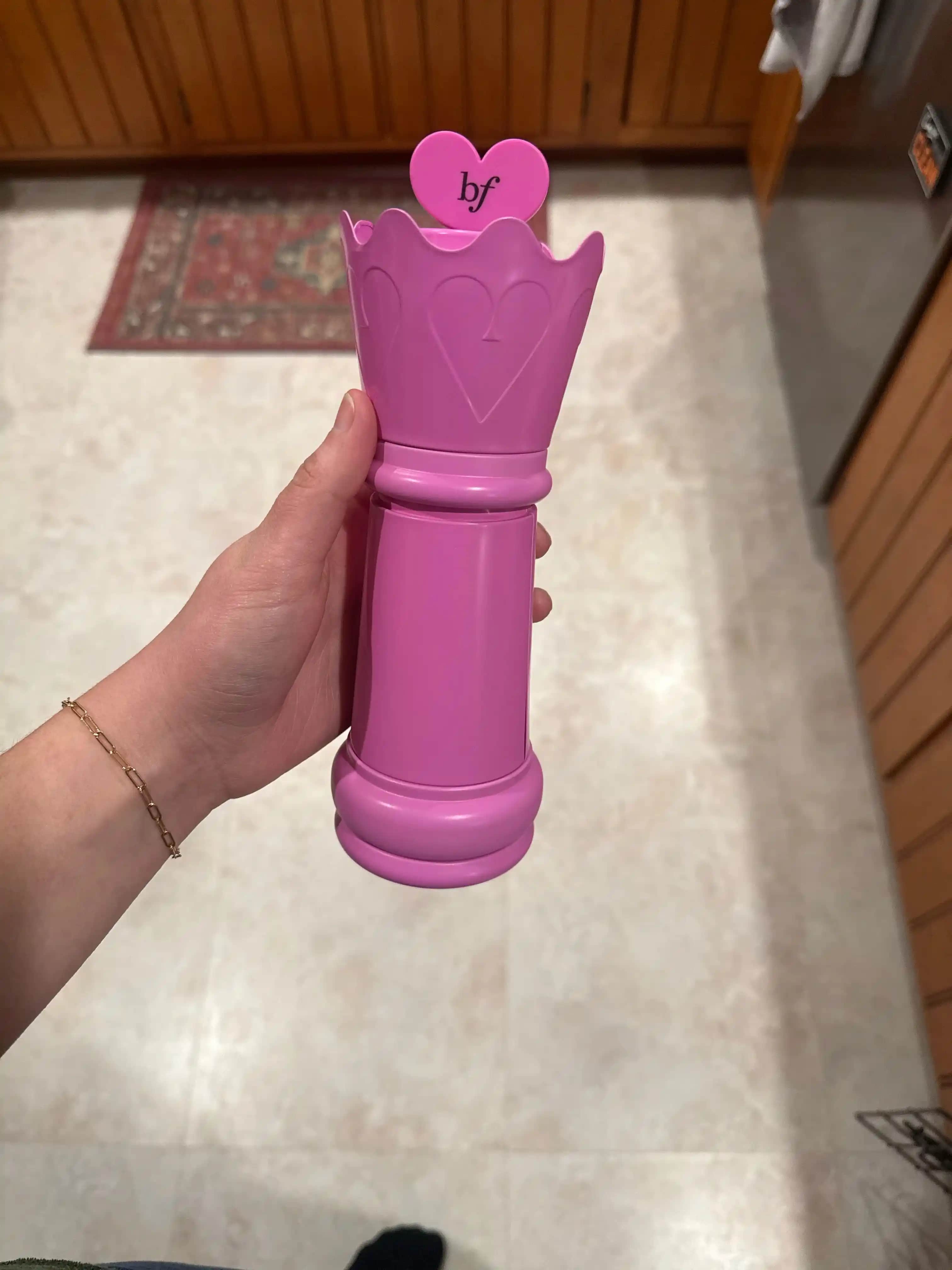 Benefit Queen's Glam-Bit Ambalajının Çevresel Etkisi ve Yeniden Kullanım Yöntemleri