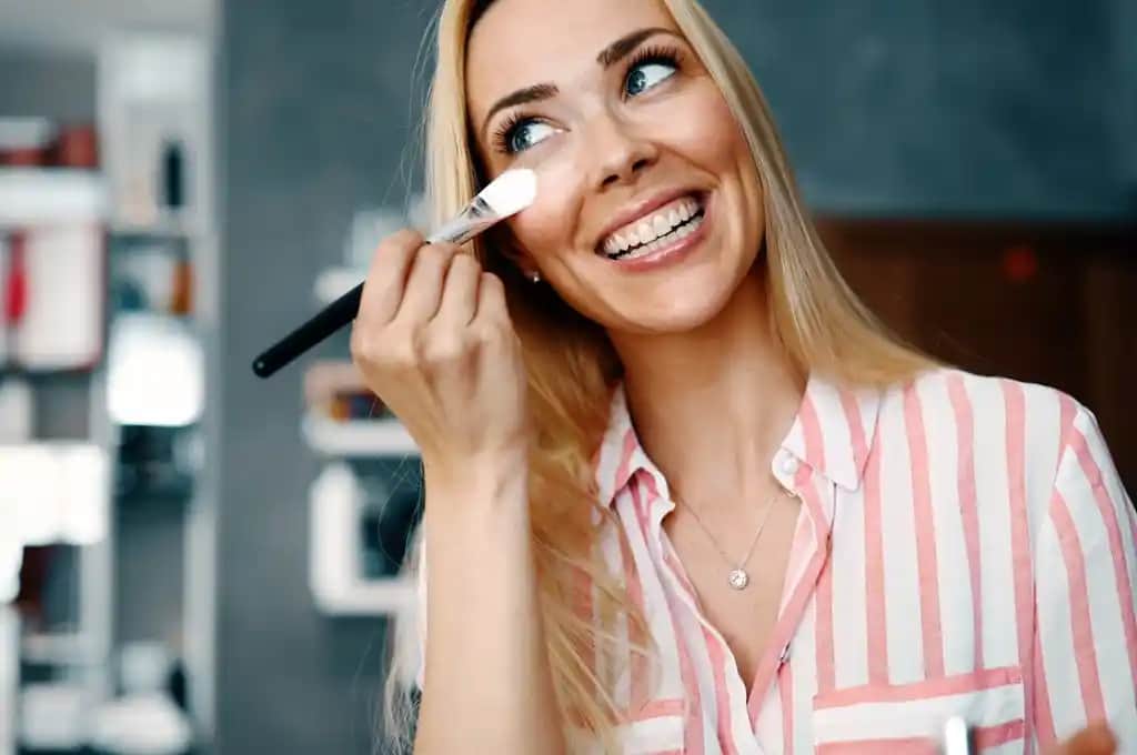 Eşiniz İçin Doğru Makyaj Hediyesi Seçimi ve Dikkat Edilmesi Gerekenler