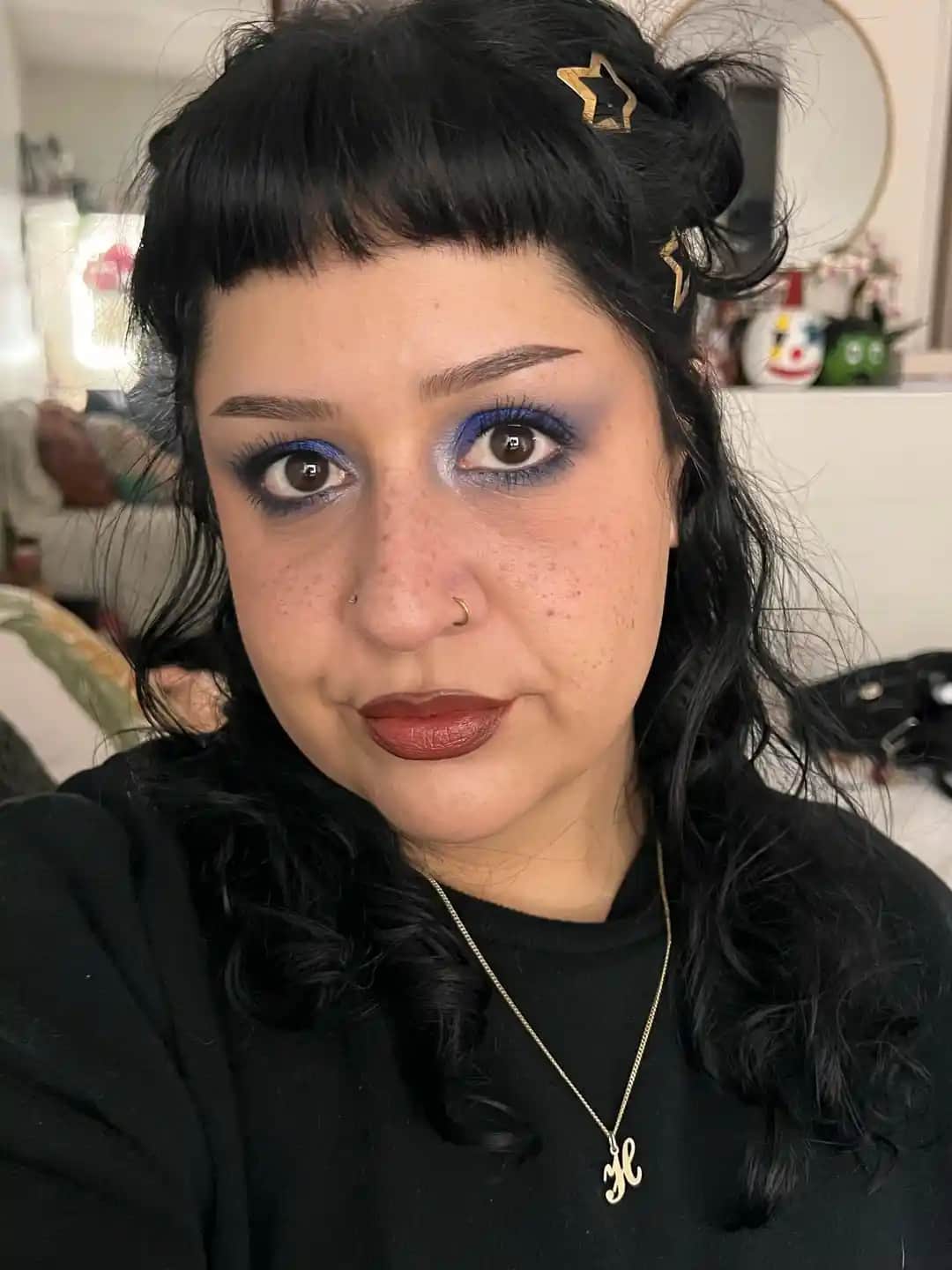 Fondöten Kullanmadan Doğal Ciltle Cesur Göz Makyajı Yapmanın Yöntemleri ve Ürünleri