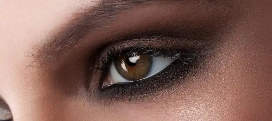 Ghoul.In.Japan Tarzı Göz Makyajı: Soğuk Tonlar ve Tekniklerle İlk Deneme Rehberi