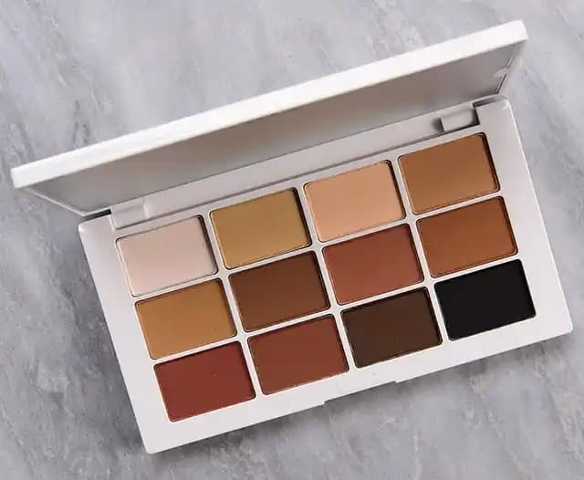 Günlük Kullanım İçin En İyi Tek Göz Far Paletleri: Dört Popüler Alternatifin Karşılaştırması