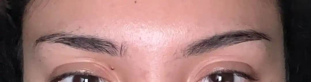 Kaşlarda Simetri Sağlama Yöntemleri ve Uzmanların Doğal Yaklaşımı