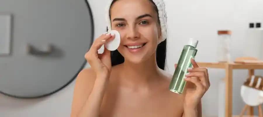 Misel Su Kullanımının Cilt Temizliğinde Rolü ve Sınırlamaları Üzerine Detaylı İnceleme