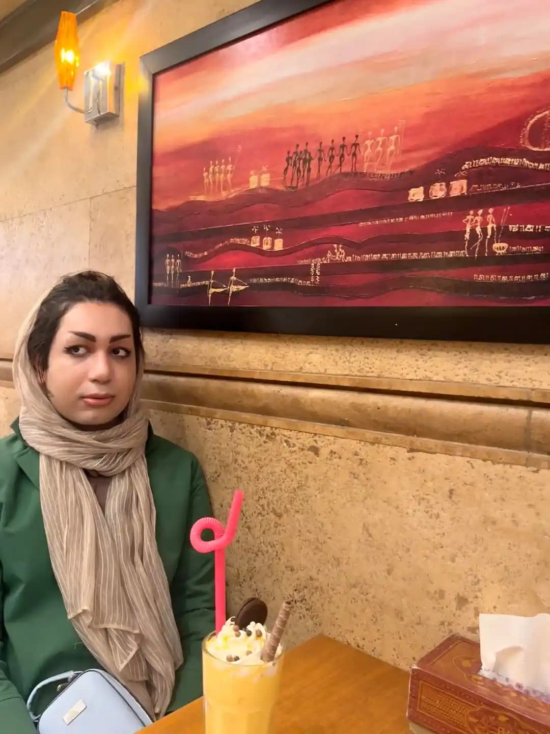 Yüz Şekline Uygun Kaş ve Alternatif Y2K Makyaj Teknikleri Üzerine Öneriler