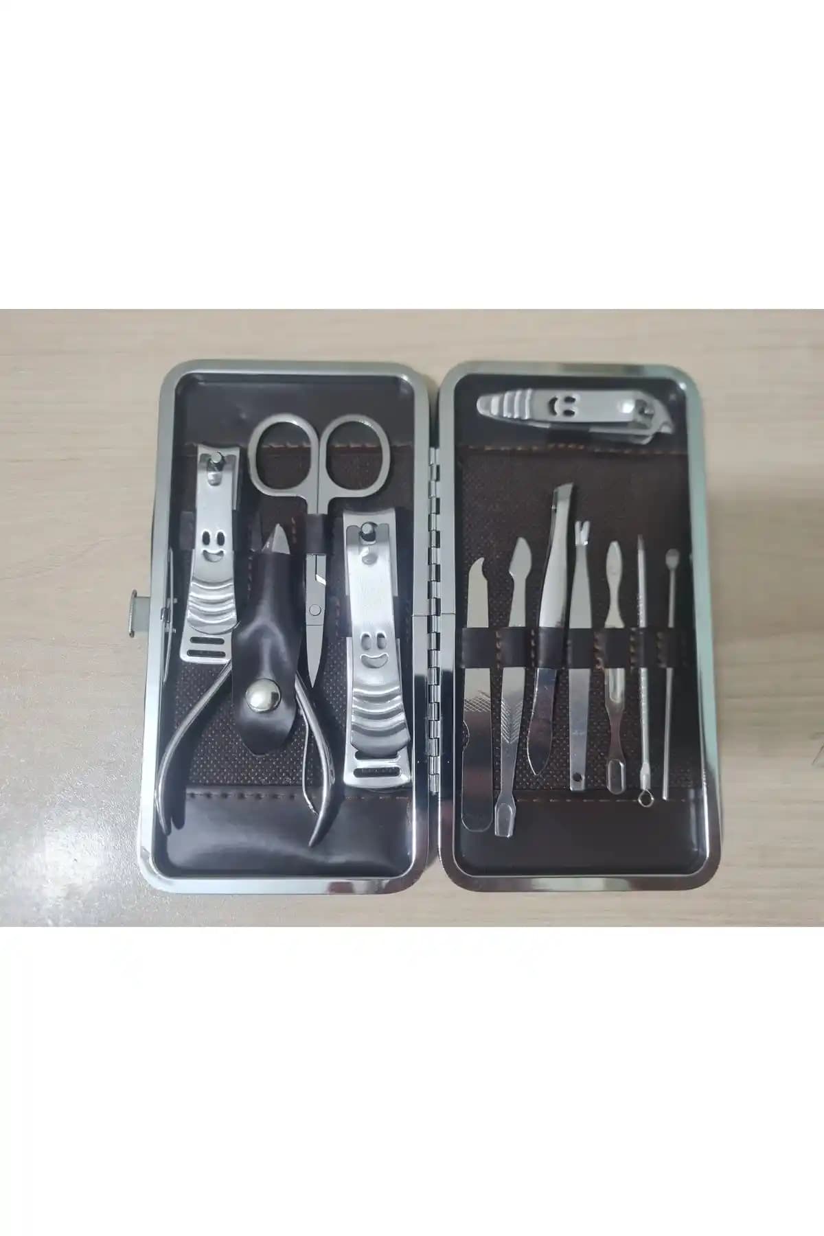 Genel Markalar Manikür Pedikür Seti ve Mobee Çantalı Tırnak Seti Karşılaştırması