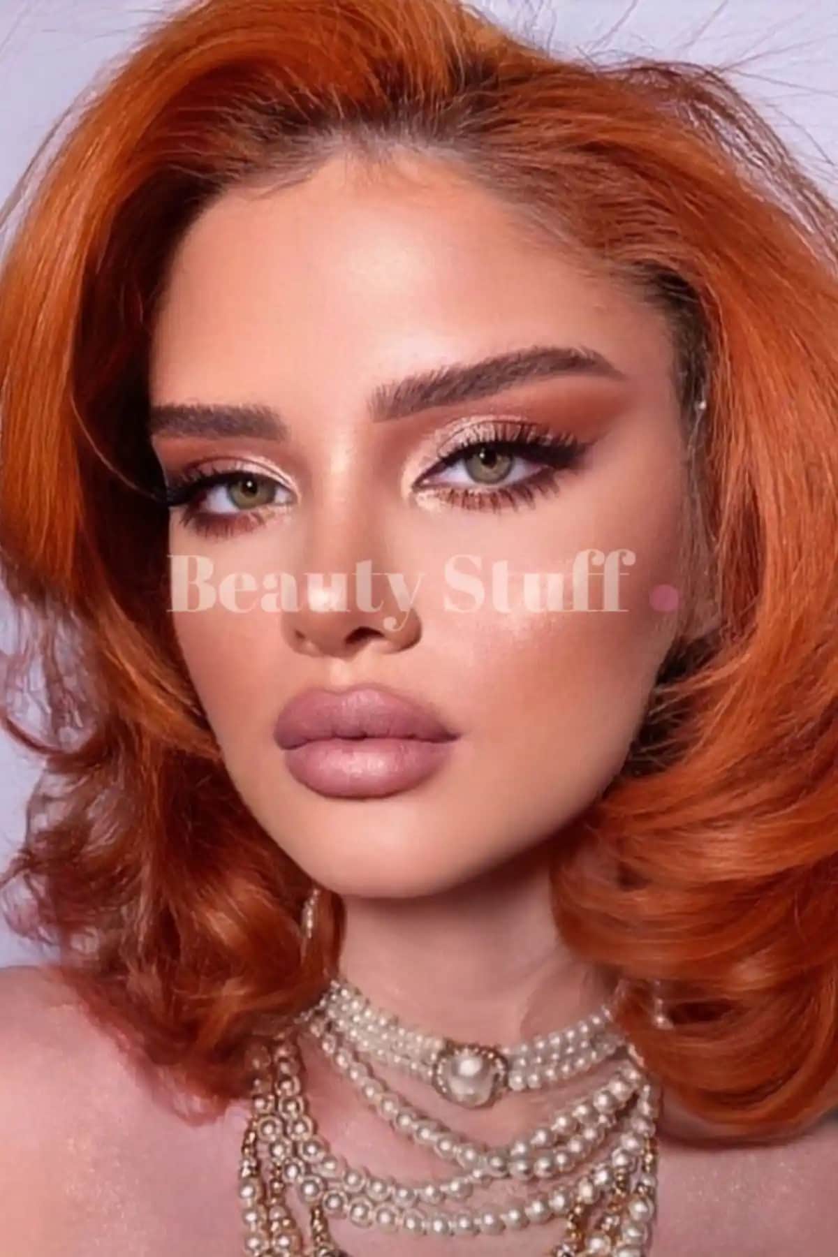 Lift ’Em Up Yüz ve Göz Germe Bantları: Güvenli ve Etkili Estetik Çözüm