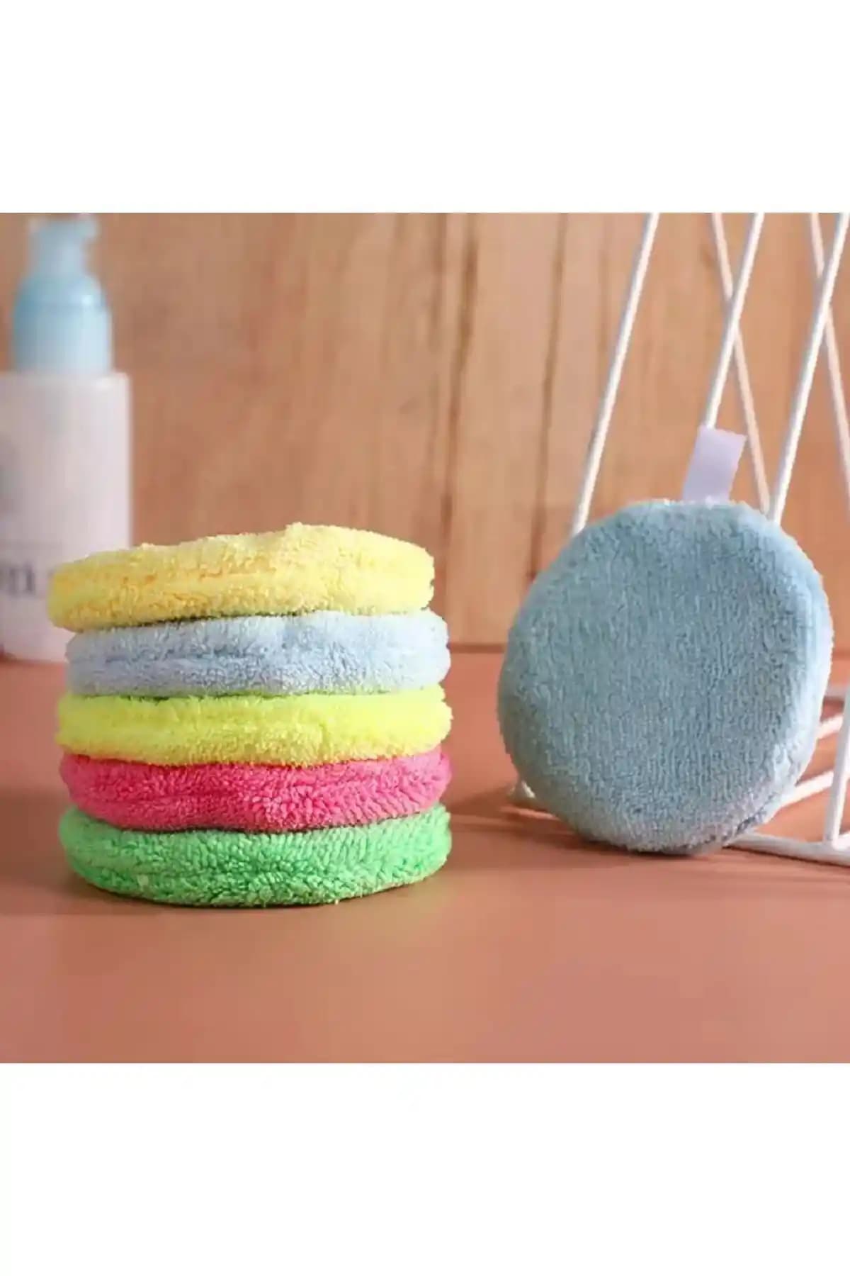 Makyaj Temizleme Ürünleri Karşılaştırması: Pedi ve Mendil Seçenekleri Analizi