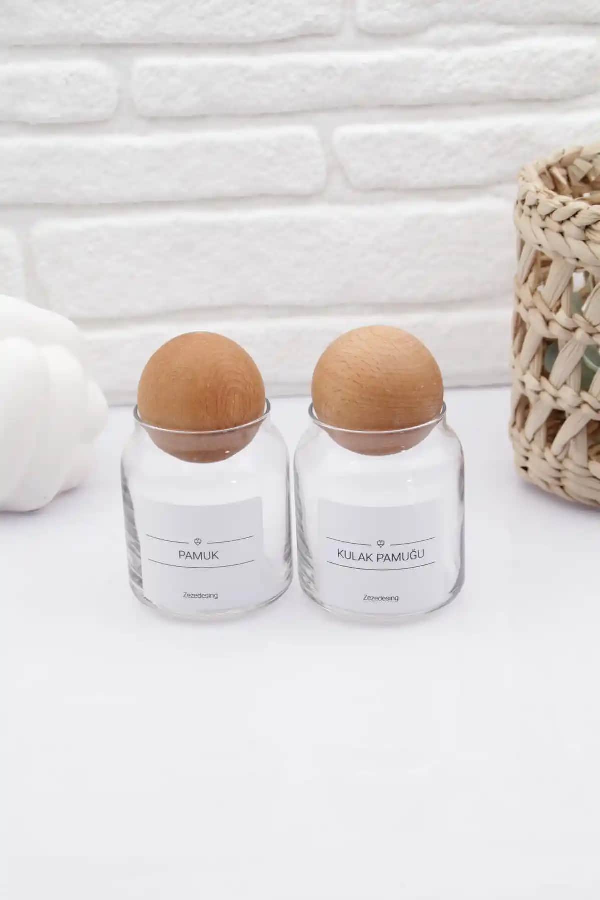 Zezedesing Ahşap Top Kapaklı Kavanoz: Şık ve Pratik Saklama Çözümü