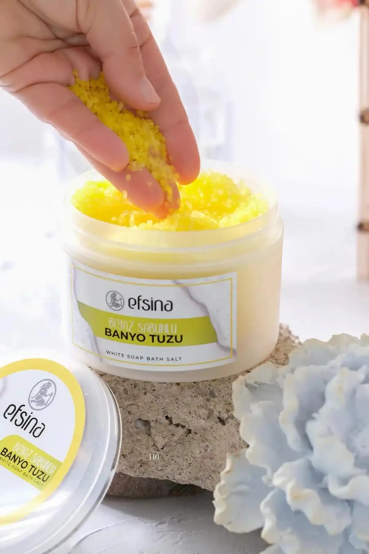 Efsina Banyo Tuzu Beyaz Sabunlu: Doğal İçeriklerle Cilt Sağlığını Destekleyen Ürün