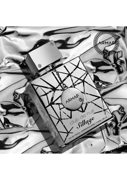 Armaf Club De Nuit Sillage Edp 105 ml: Hem Kadınlar Hem Erkekler İçin Zarif ve Kalıcı Parfüm