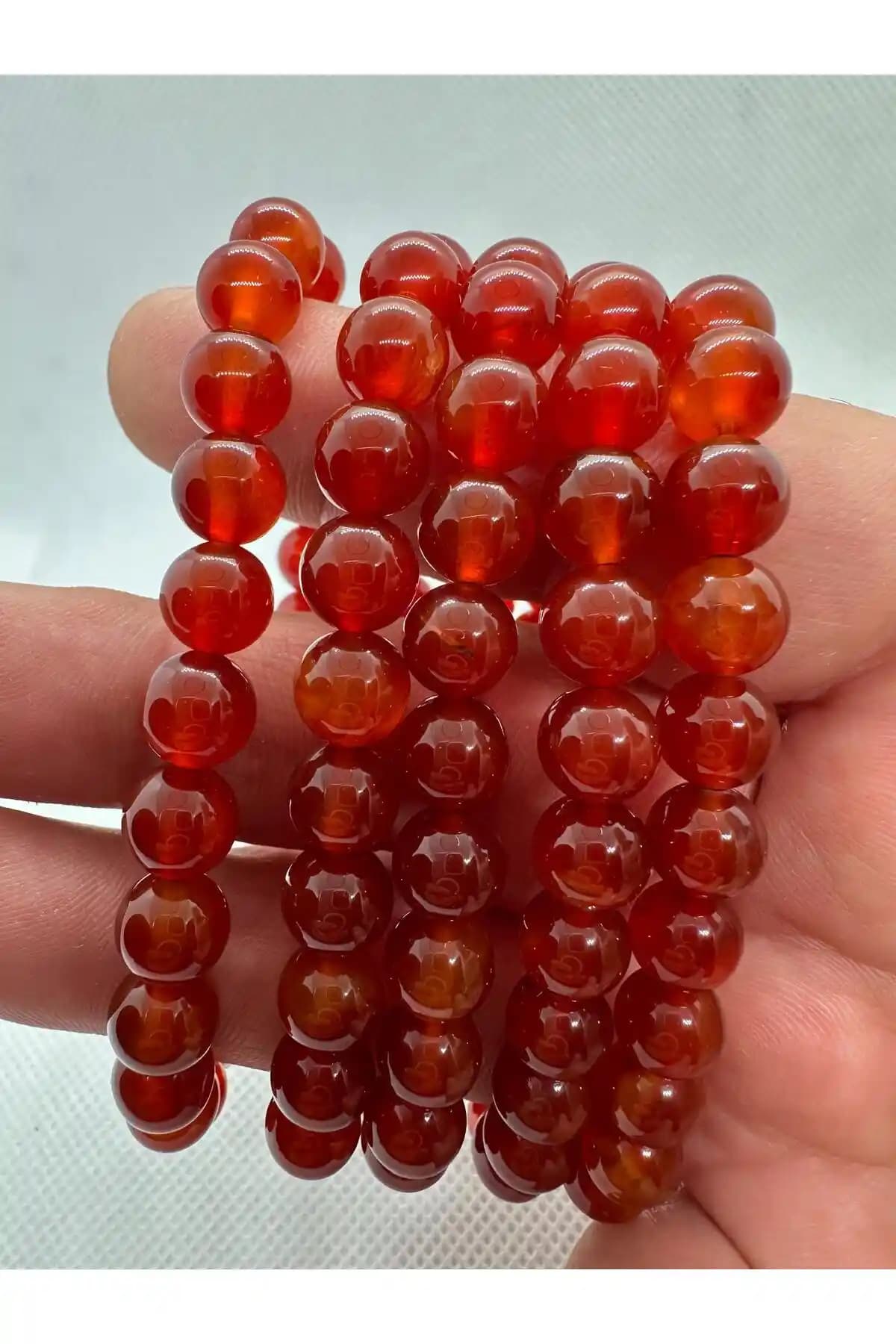 Doğal Kırmızı Akik Bileklik: El Yapımı ve Şık Takı Seçenekleri