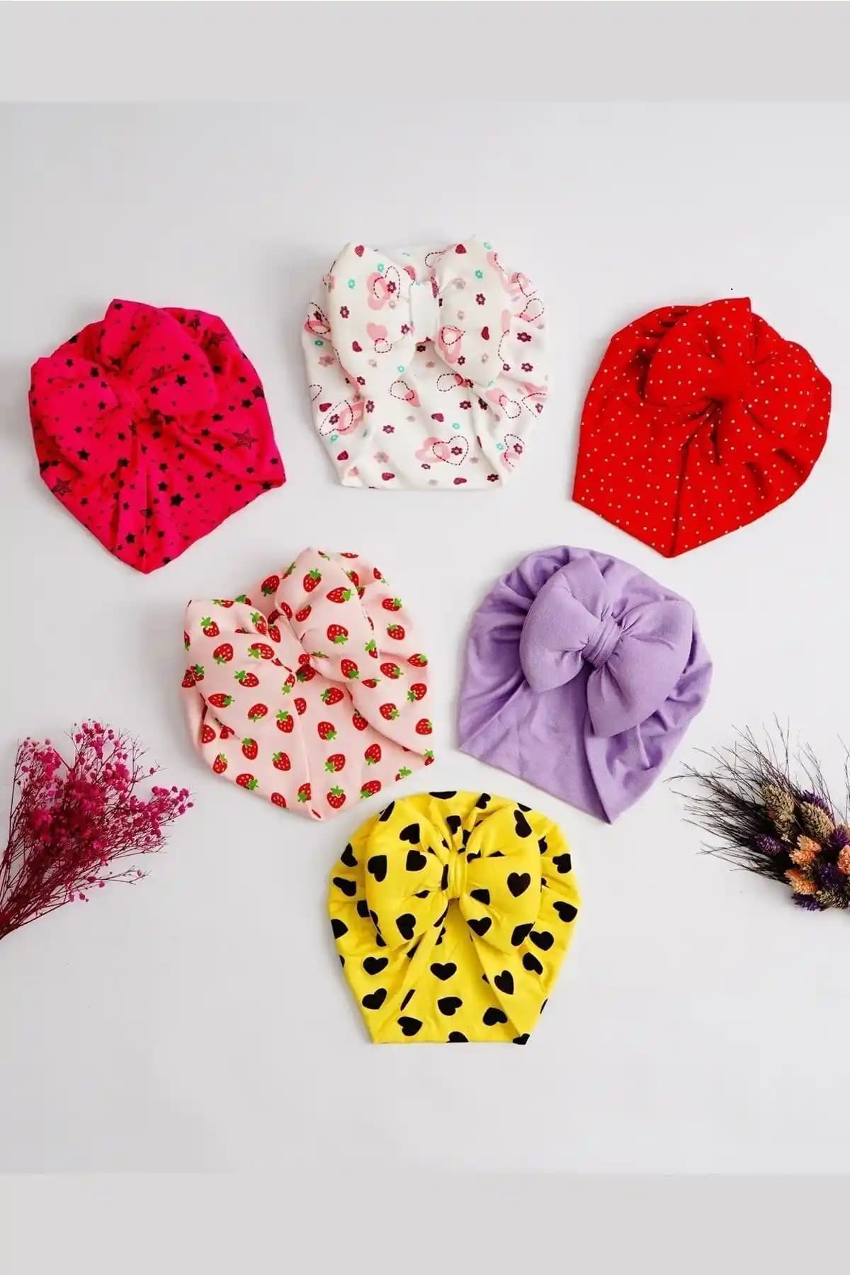 Kiwikido Kız Bebek Renkli Desenli 6'lı Bone Takımı Şık ve Konforlu Bebek Aksesuarı