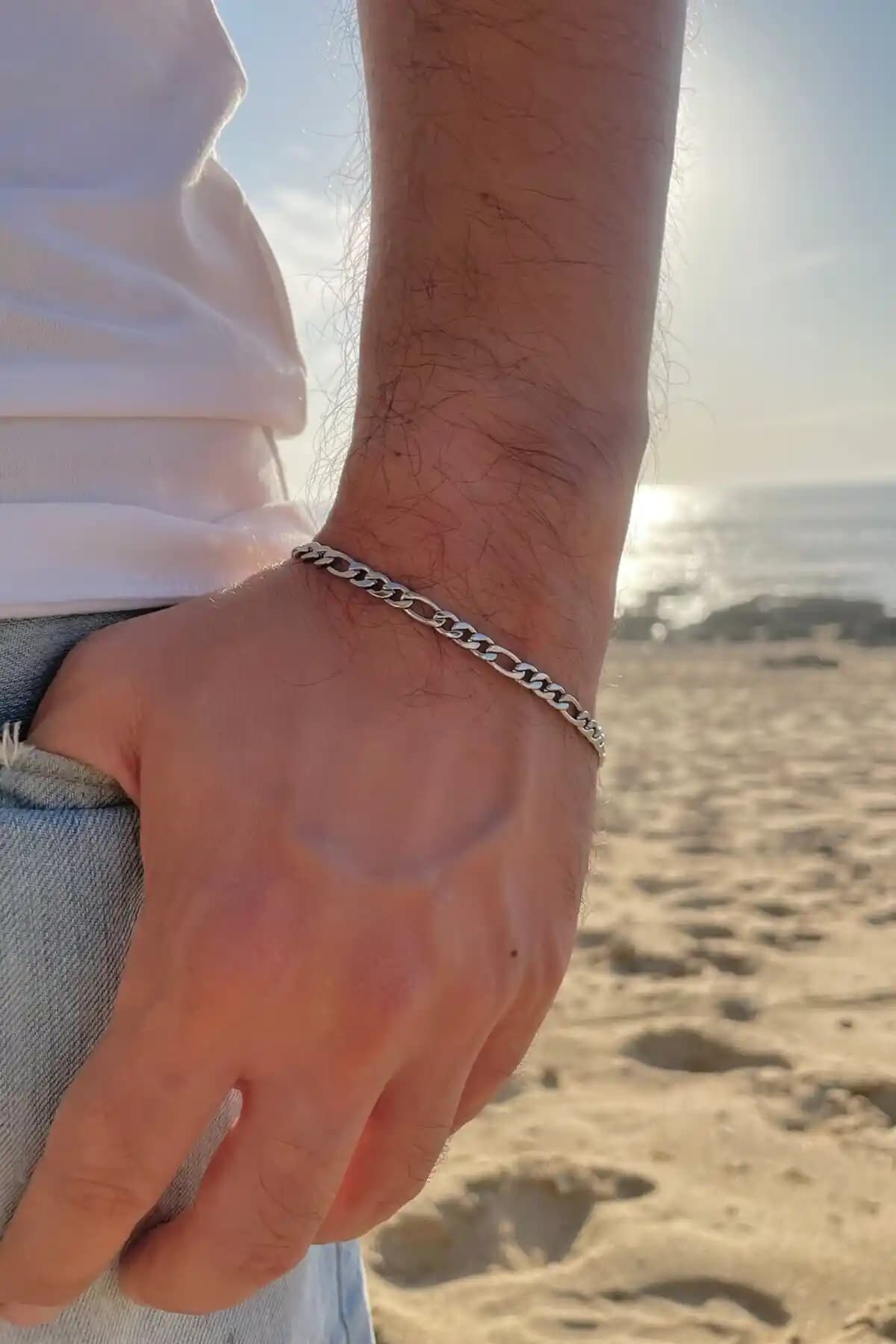 Paslanmaz Çelik Erkek Zincir Bileklik: Dayanıklı ve Şık Spor Takı Seçenekleri