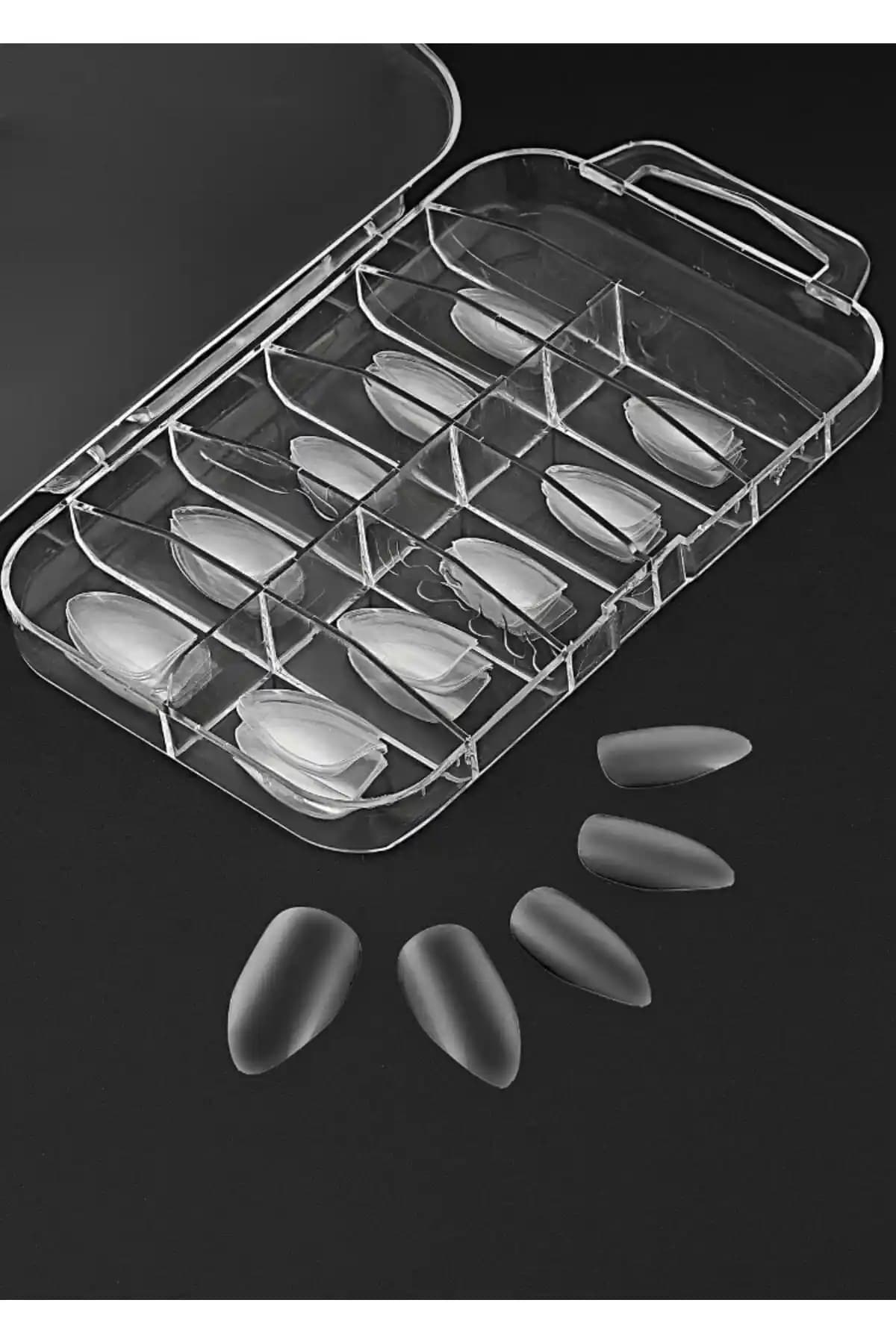 Rimella Gold Beauty Kutulu 100’lü Şeffaf Badem Tırnak Ürünü ile Estetik ve Pratik Uygulama