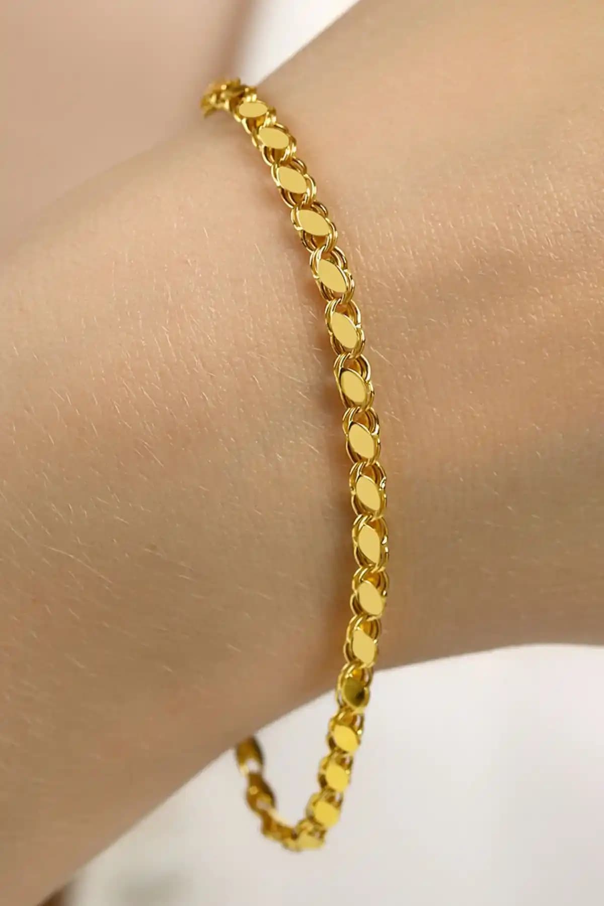 Altınkesesi ve Aytek Gold Yaprak Bileklikleri Karşılaştırması: Özellikler ve Kullanıcı Yorumları