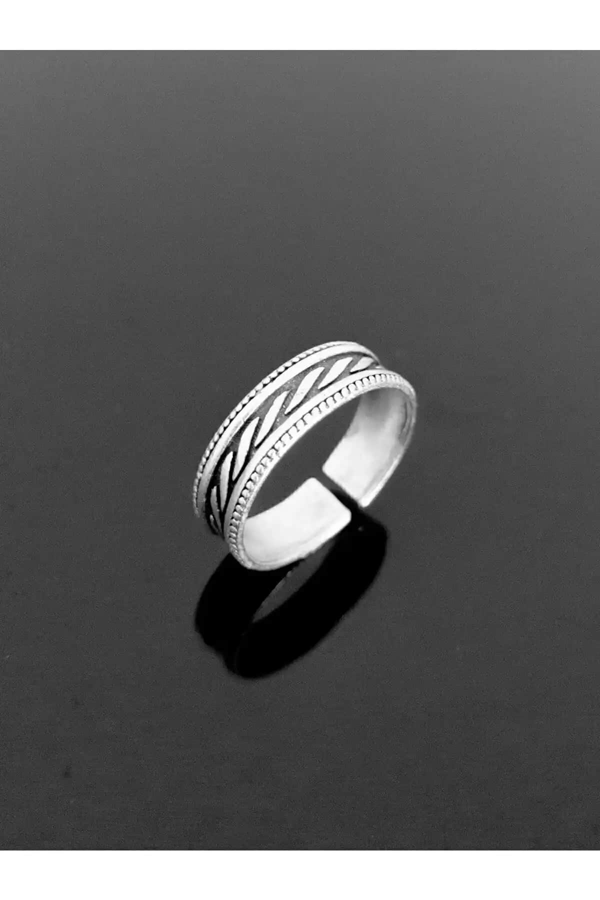 Antik Dolunay El Yapımı Gümüş Kaplama Yüzük: Modern ve Klasik Tasarımın Buluşması