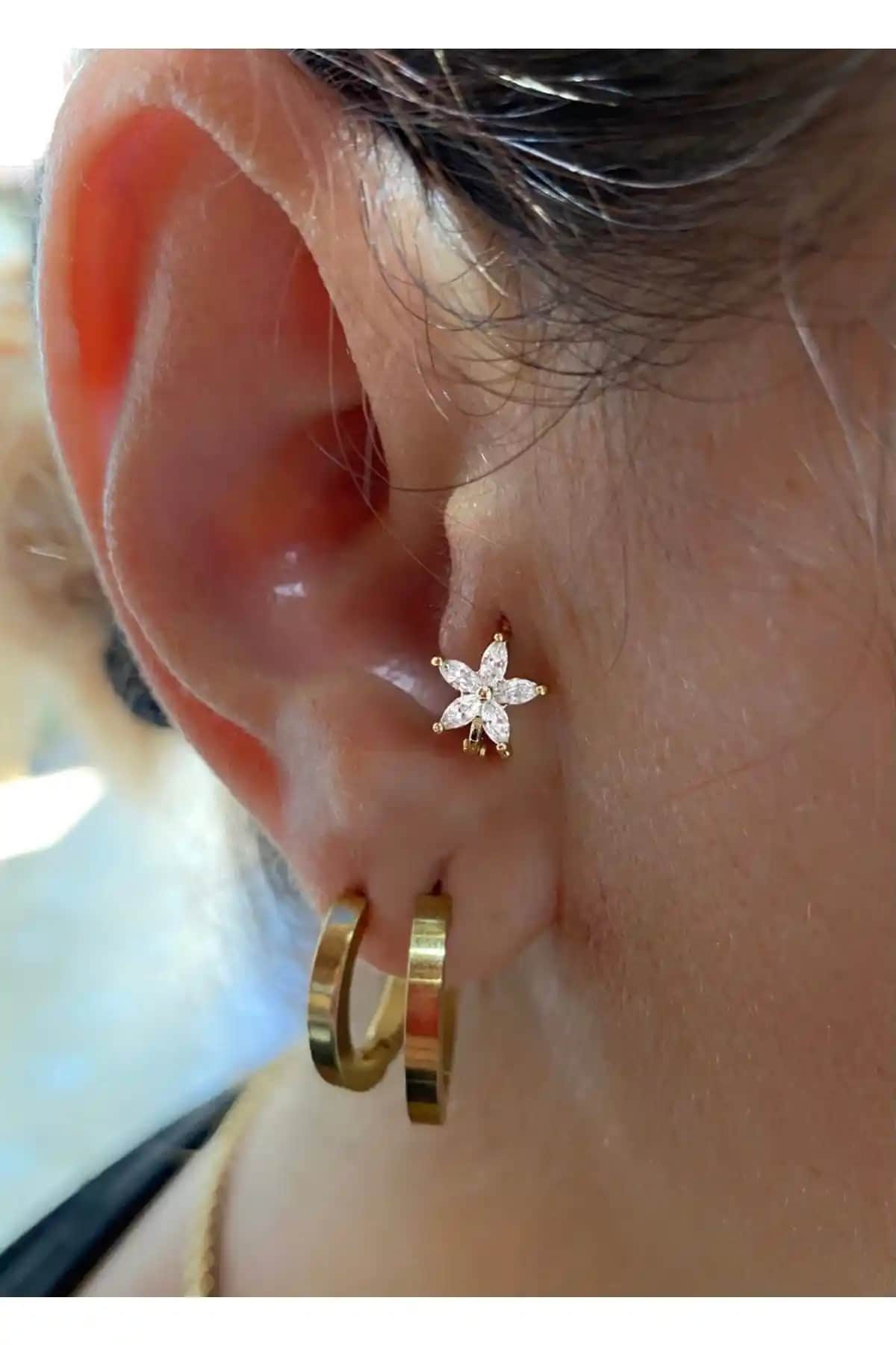 Arescollection Cerrahi Çelik Mini Halka Kulak Piercingleri Özellikleri ve Kullanım İpuçları