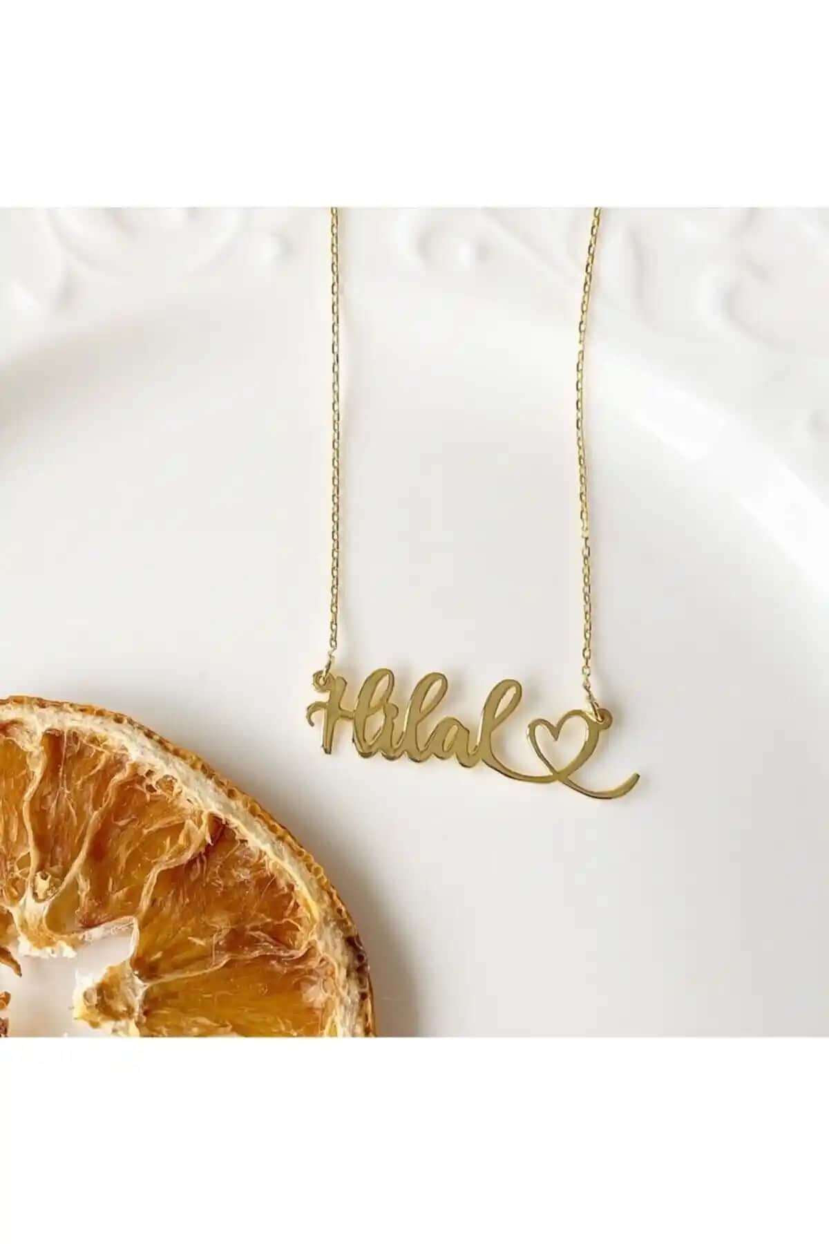 Bedir Gümsu 925 Ayar Kalpli İşlemeli Kolye: Zarif ve Dayanıklı Takı Seçenekleri