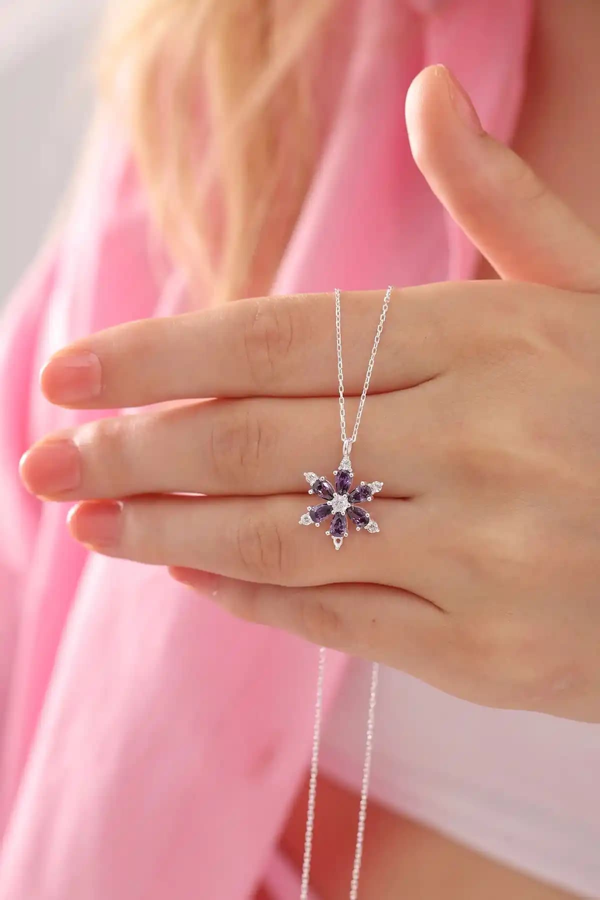 Bilsen Store ve Zanaatsilver Ametist Taşlı Gümüş Kolye Karşılaştırması